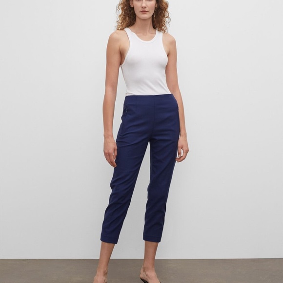 Cigarette Crop - New With Tags - NEVER WORN - Navy